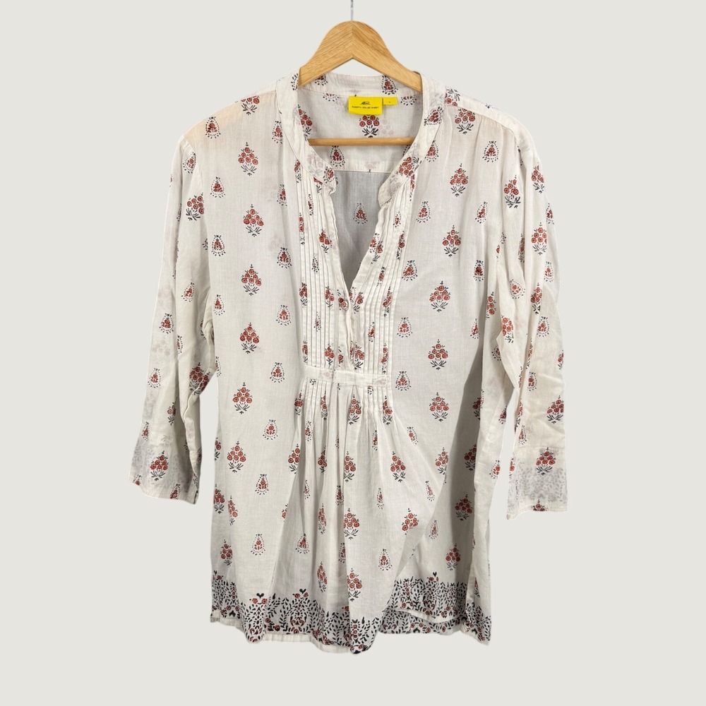 Roberta Roller Rabbit Top Large White Print Cotton Pintuck Lightweight Cotton